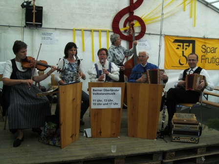 L&auml;setsunntig Berner Oberl&auml;nder Volkstanzmusik
