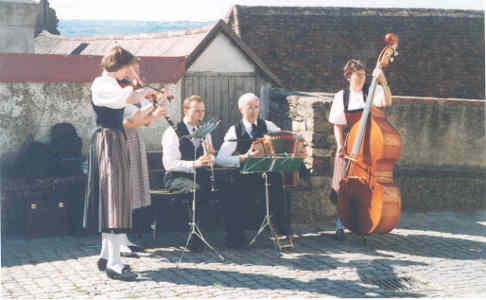 Volkstanzmusik Gunzwil in der Wachau