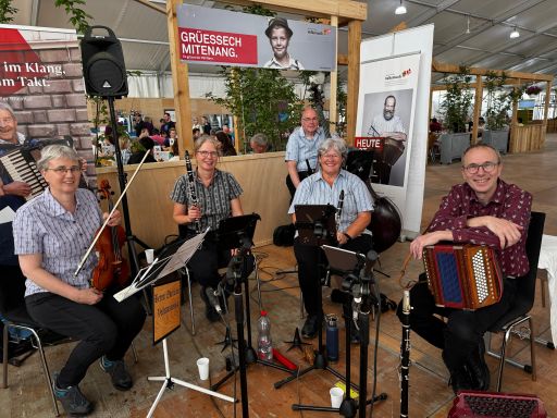 Berner Oberl�nder Volkstanzmusik BEA EXPO Bern VSV Bern